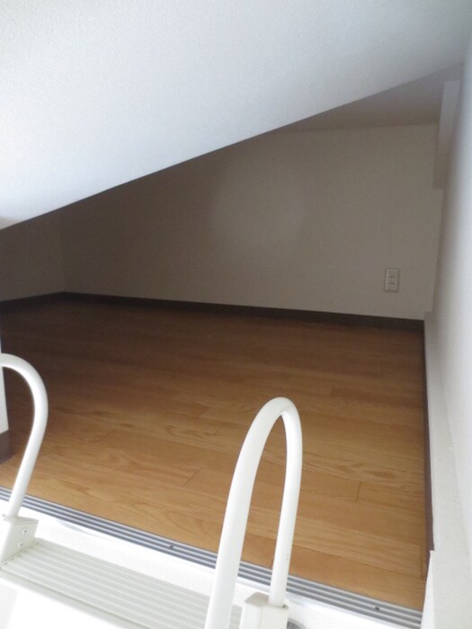 物件内観写真8　(ロフト)