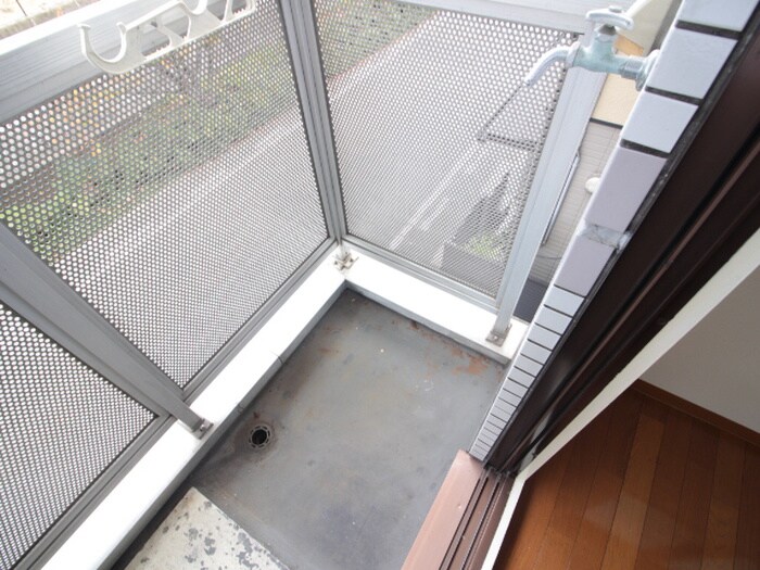 物件内観写真13　(洗濯機置場)