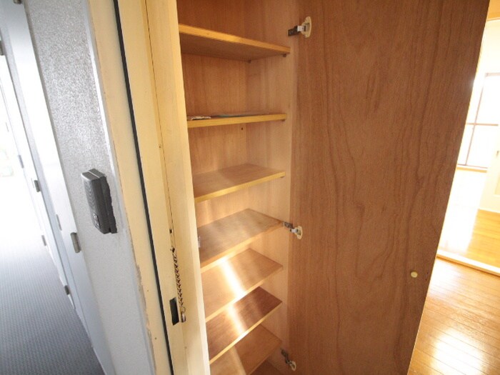 物件内観写真19　(靴箱)