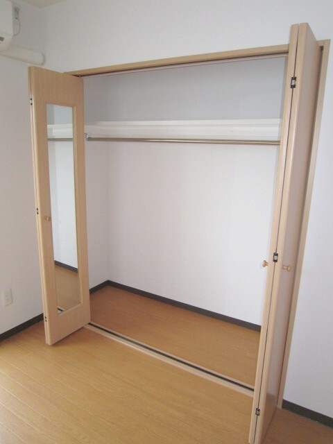 物件内観写真14　(収納)