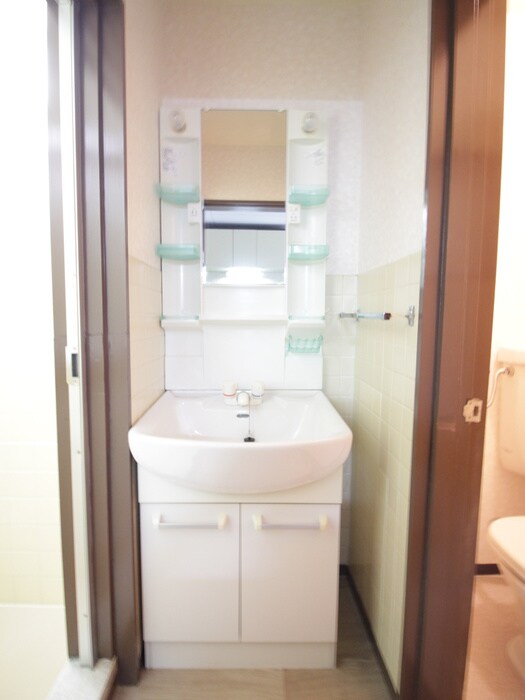 物件内観写真12　(洗面)