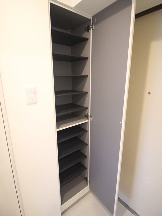 物件内観写真15　(靴箱)