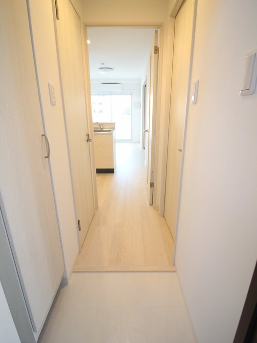物件内観写真17　(廊下)
