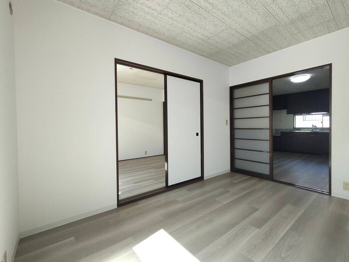 物件内観写真10　(居室)