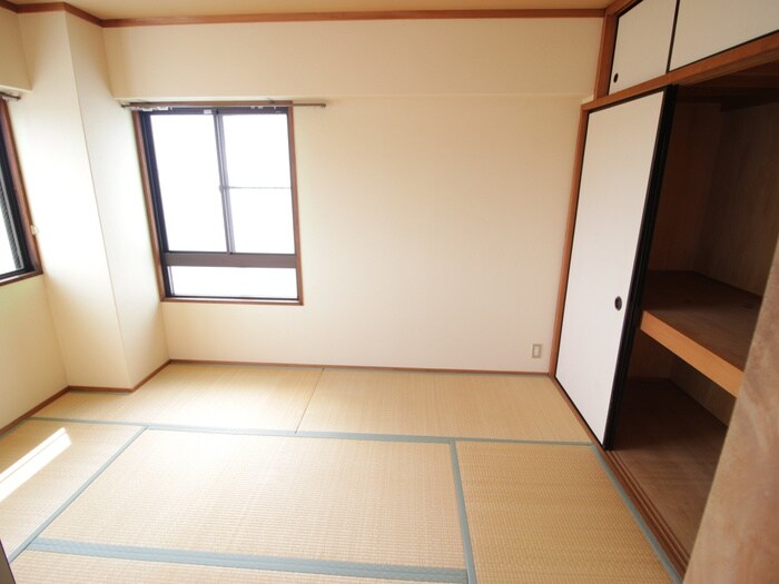 物件内観写真12　(居室)