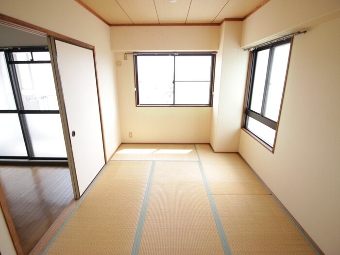 物件内観写真13　(居室)