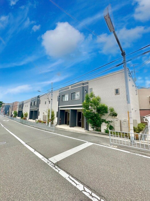 物件外観写真1　(外観写真)