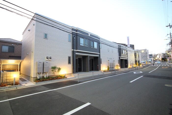 物件外観写真2　(外観写真)