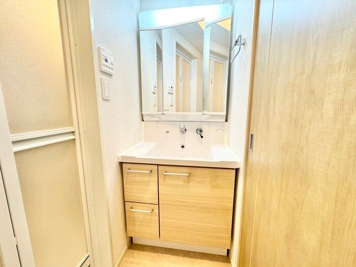 物件内観写真11　(洗面)