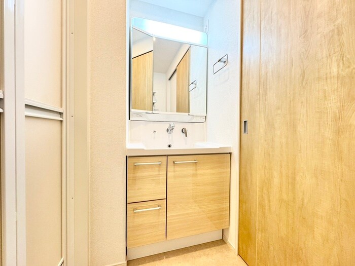 物件内観写真11　(洗面)