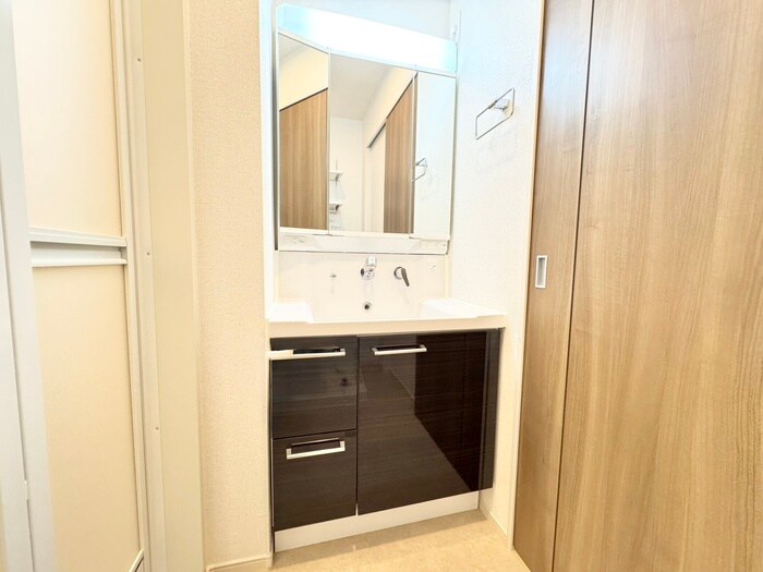 物件内観写真11　(洗面)