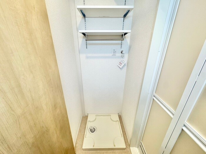 物件内観写真13　(洗濯機置場)