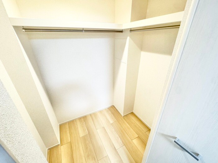 物件内観写真16　(収納)