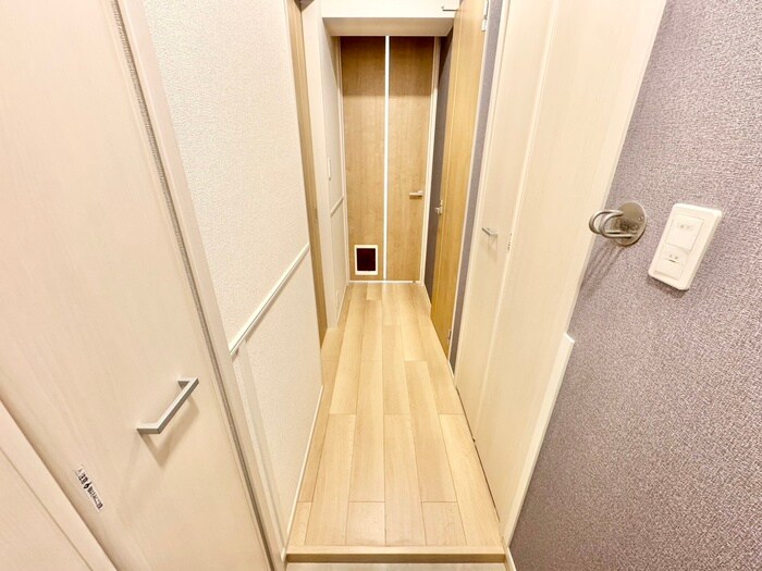 物件内観写真18　(廊下)