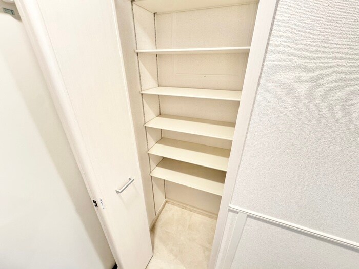 物件内観写真18　(靴箱)