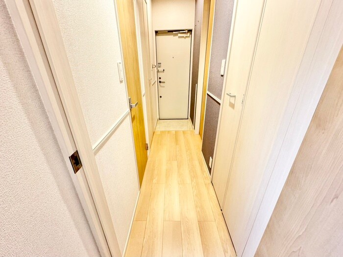 物件内観写真19　(廊下)