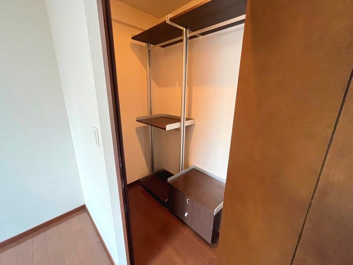物件内観写真13　(収納)