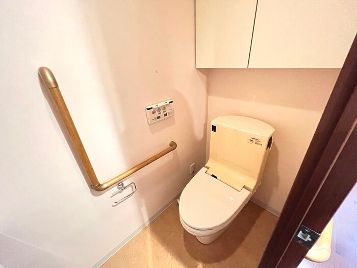 物件内観写真16　(トイレ)