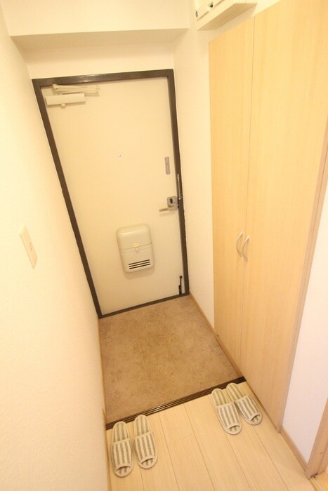 物件内観写真15　(玄関)