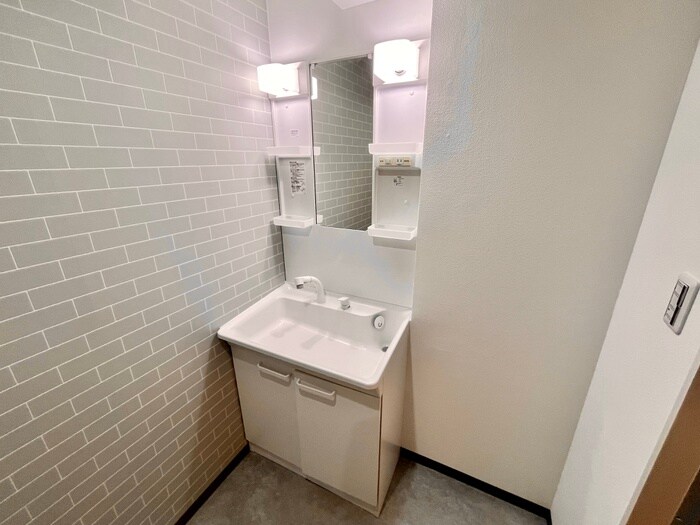 物件内観写真8　(洗面)