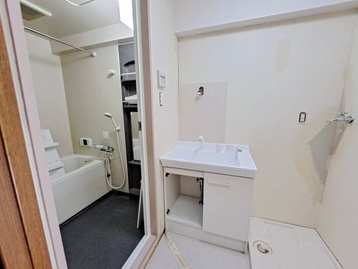 物件内観写真11　(洗面)