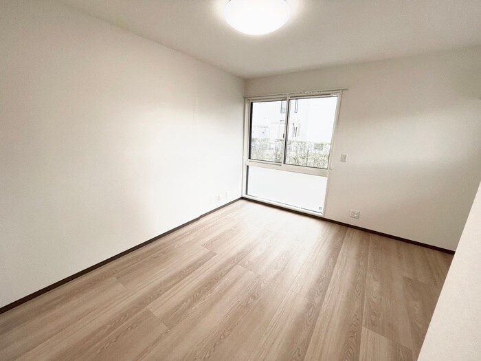 物件内観写真7　(居室)