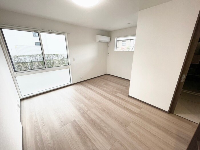 物件内観写真8　(居室)