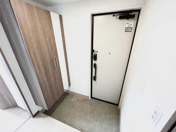 物件内観写真20　(玄関)