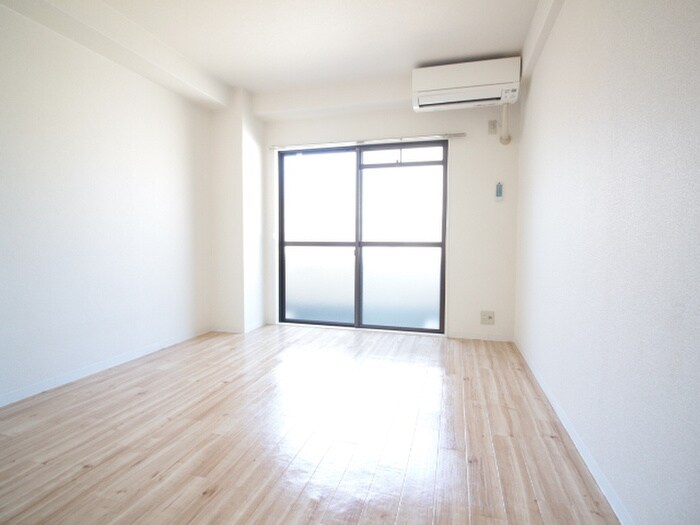 物件内観写真10　(居室)