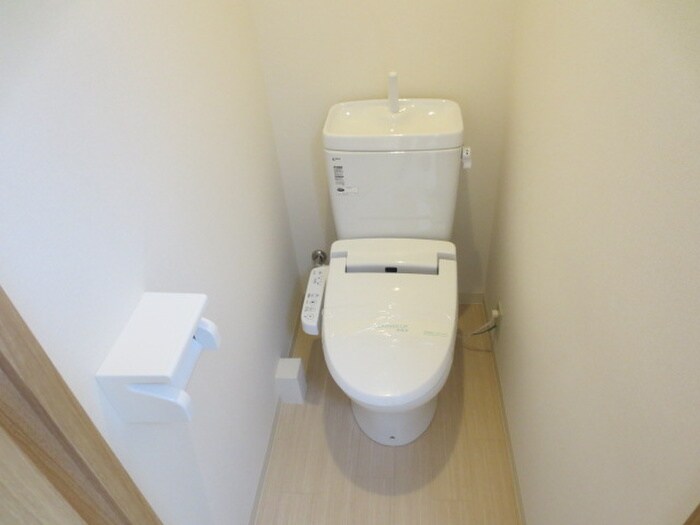 物件内観写真12　(トイレ)