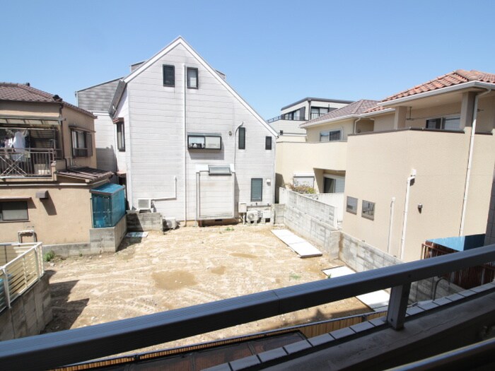 物件内観写真18　(室内からの展望)