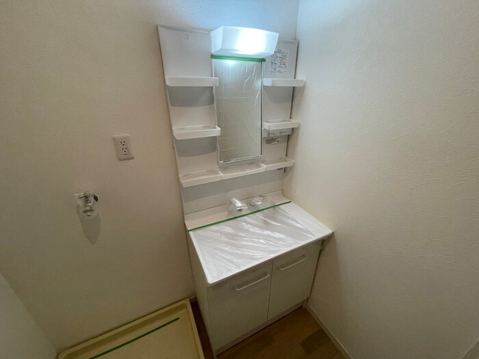 物件内観写真8　(洗面)