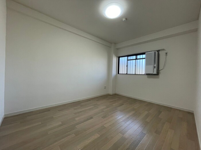 物件内観写真10　(内観写真)