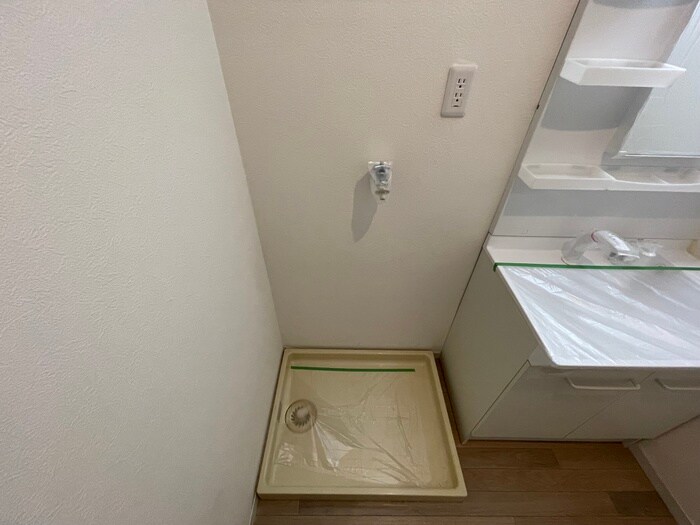 物件内観写真17　(洗濯機置場)