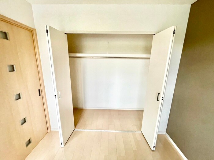 物件内観写真11　(収納)