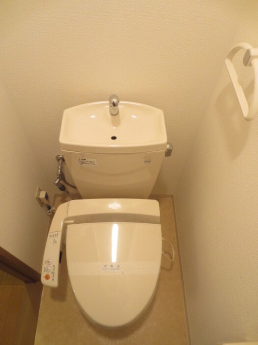 物件内観写真16　(トイレ)