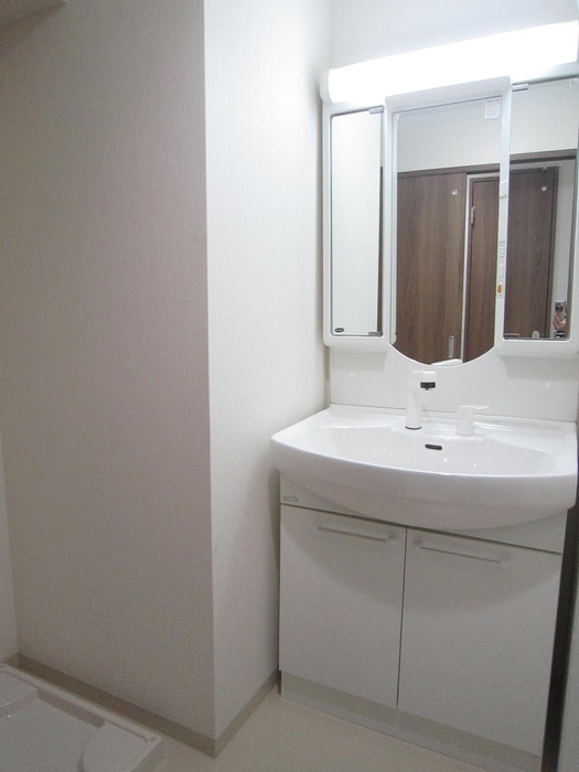 物件内観写真9　(洗面)