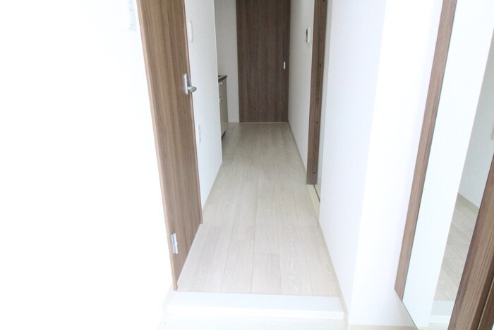 物件内観写真15　(玄関)