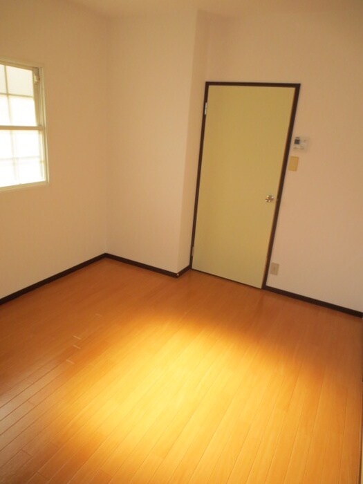 物件内観写真10　(居室)