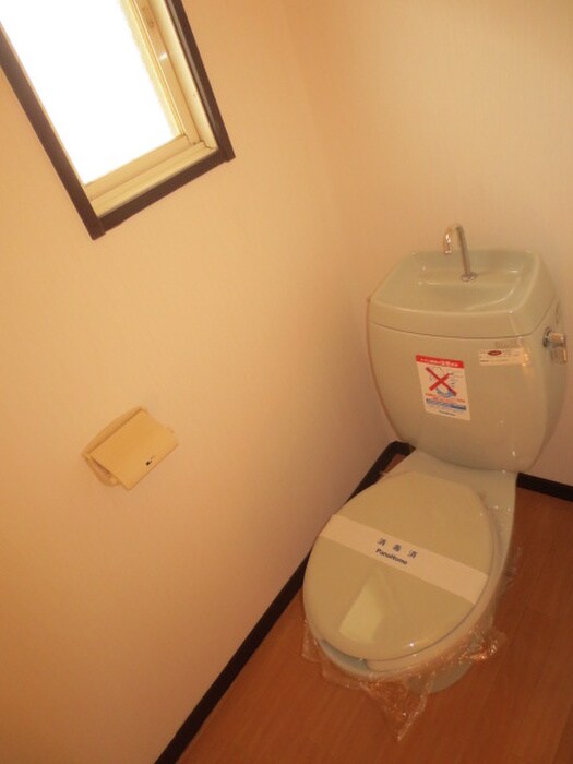 物件内観写真12　(トイレ)