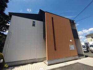 カレント　レジデンス外観写真