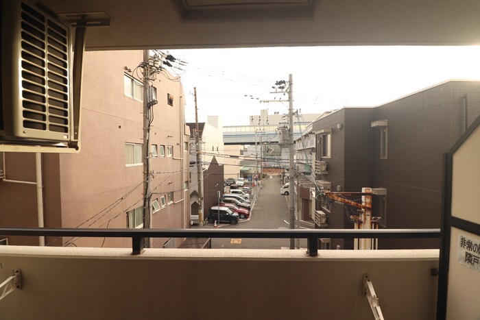 物件内観写真15　(室内からの展望)