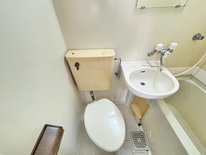 物件内観写真12　(トイレ)