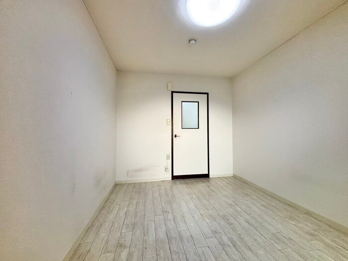 物件内観写真15　(居室)