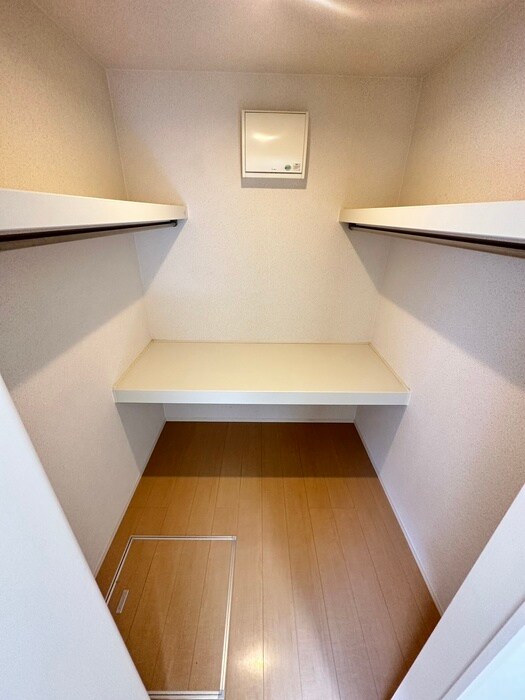 物件内観写真13　(収納)