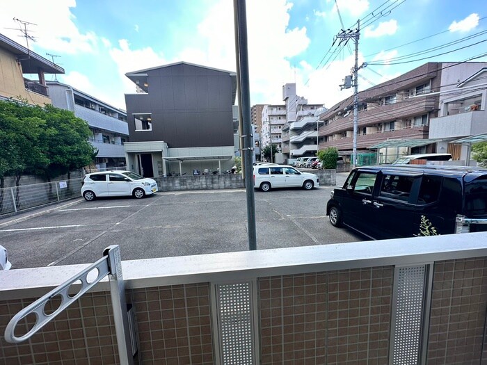 物件内観写真17　(室内からの展望)