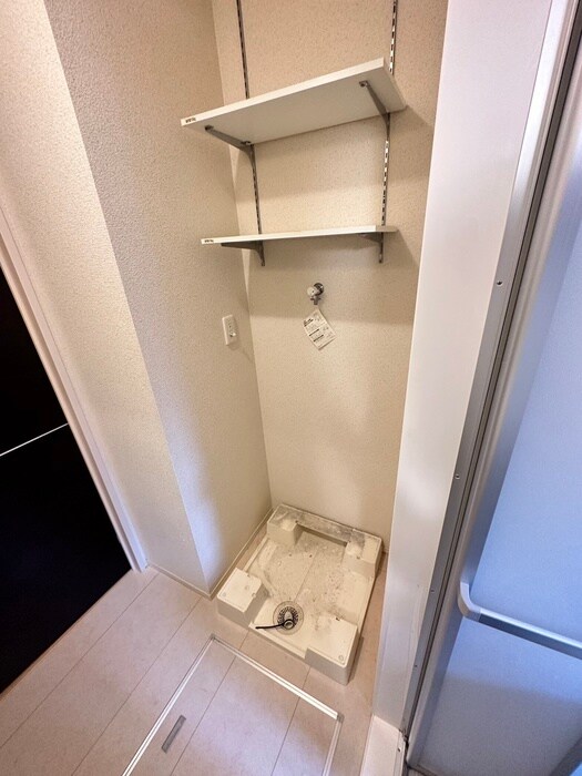 物件内観写真21　(洗濯機置場)