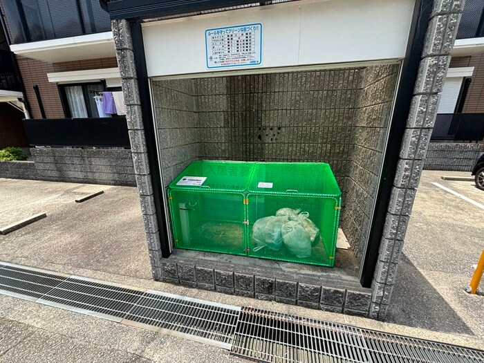 物件外観写真4　(建物設備)