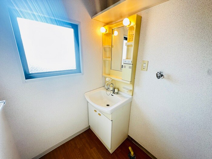 物件内観写真10　(洗面)