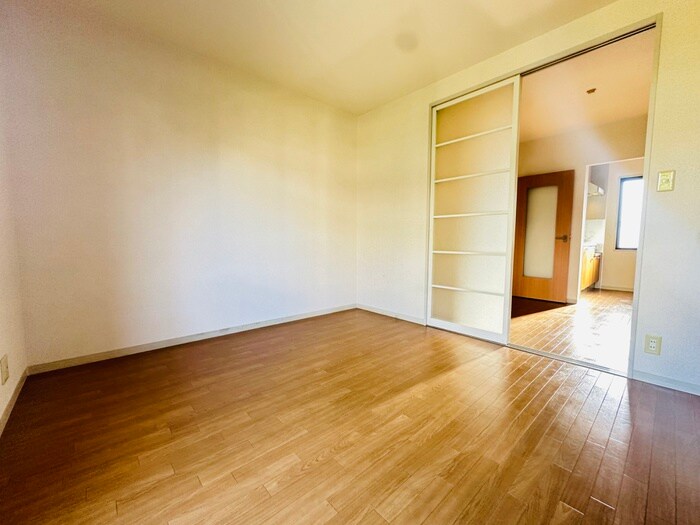 物件内観写真18　(居室)